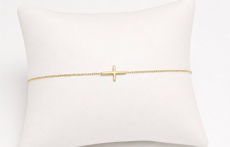 Delicate 14ct Gold Cross Chain
